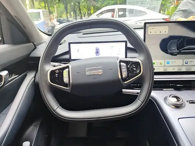 Geely Galaxy E5 — Фото автомобиля 10