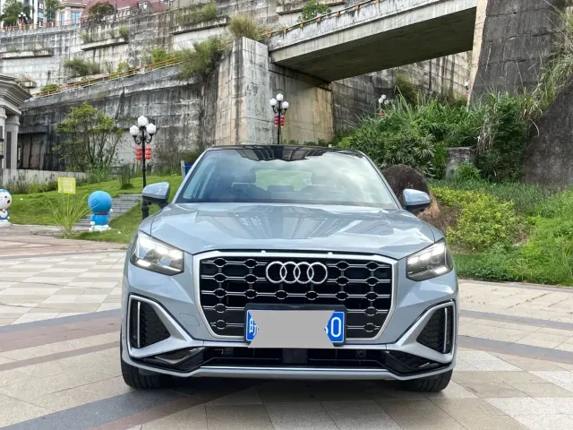 Audi Q2L — Фото автомобиля 2