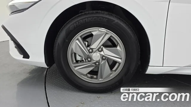 Hyundai AVANTE Новый Avante (CN7) — Фото автомобиля 5