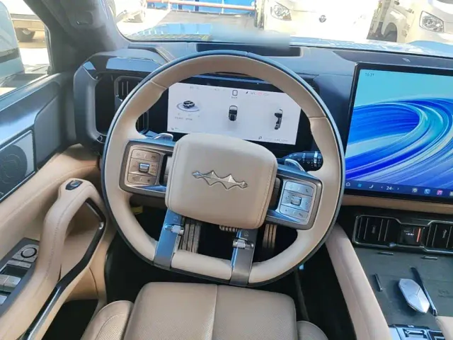 BYD FangChengBao Leopard 8 — Фото автомобиля 10
