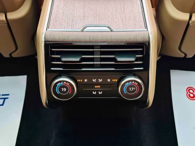 Land Rover Range Rover — Фото автомобиля 17