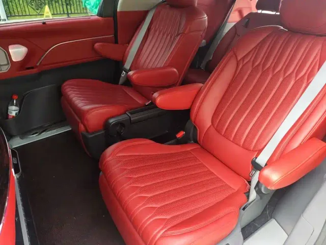 Toyota Sienna — Фото автомобиля 14