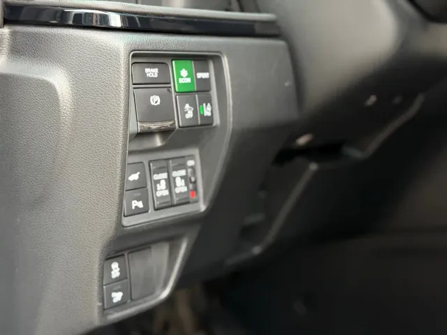Honda Elysion — Фото автомобиля 7