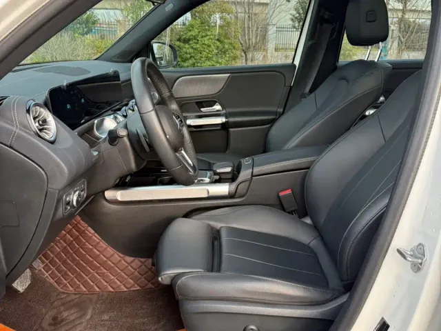 Mercedes-Benz GLB-Class — Фото автомобиля 8
