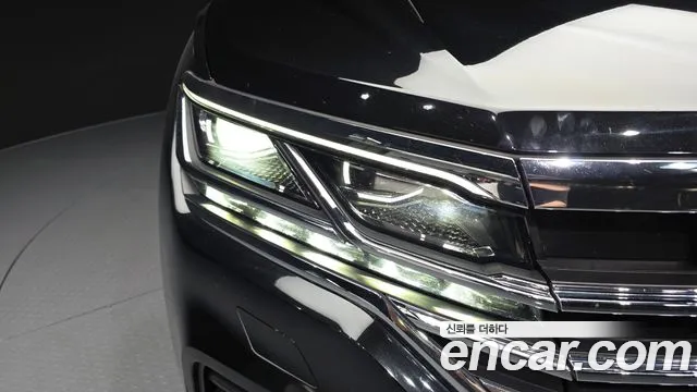 Volkswagen Touareg Touareg 3 поколение 3.0 TDI Premium — Фото автомобиля 22