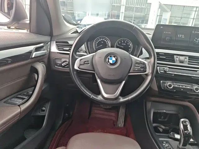 BMW X1 — Фото автомобиля 10