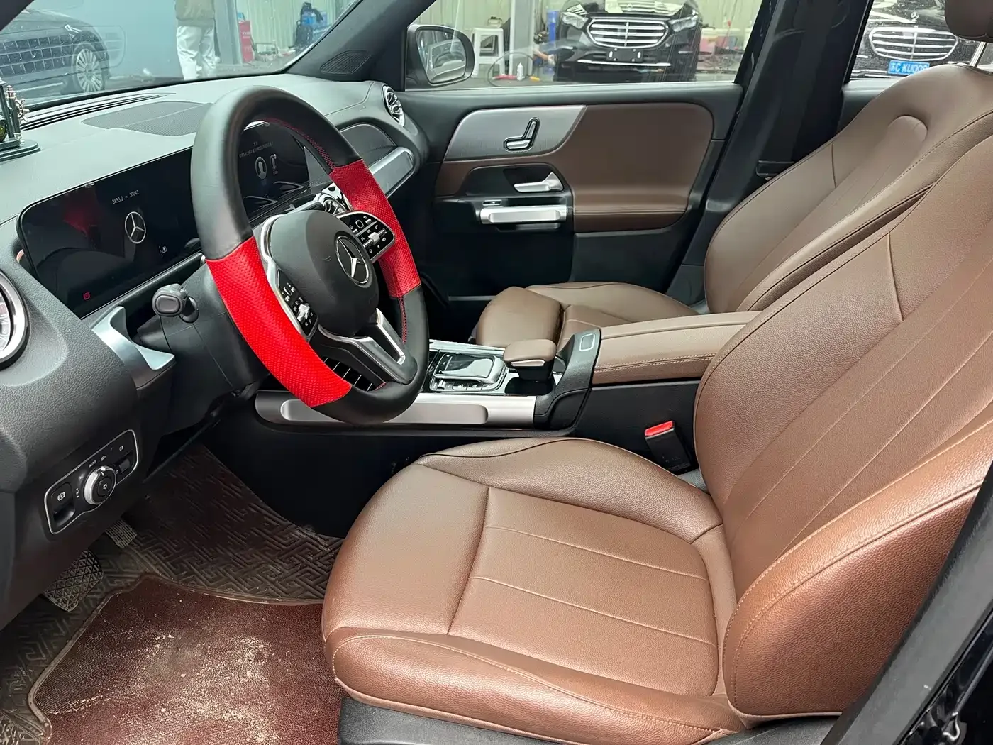 Mercedes-Benz Mercedes-Benz GLB 2022 Model GLB 200 Fashion Edition — Фото автомобиля 5