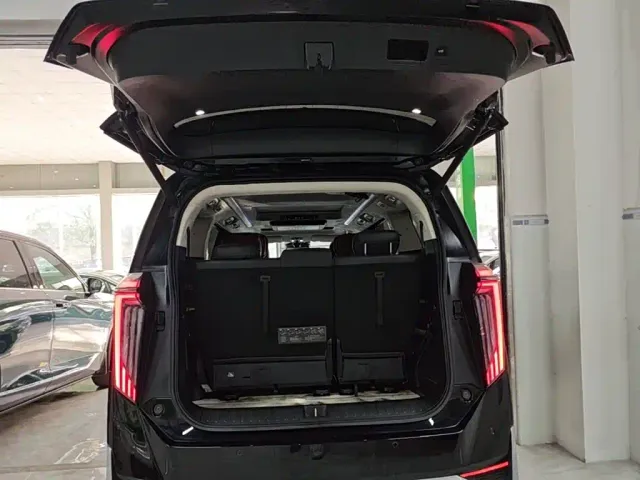 GAC Trumpchi E9 — Фото автомобиля 18
