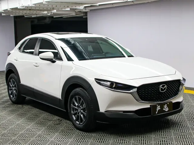 Mazda CX-30 — Фото автомобиля 3