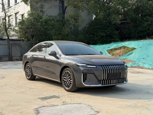 Roewe M7 DMH — Фото автомобиля 3
