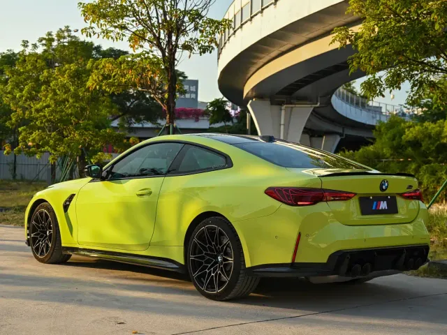 BMW M4 — Фото автомобиля 4