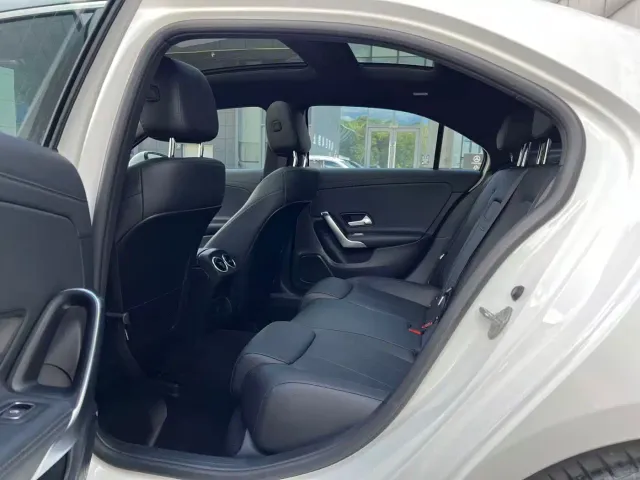 Mercedes-Benz A-Class — Фото автомобиля 8