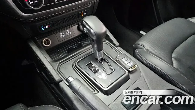 KG_Mobility_Ssangyong Rexton Новый Rexton Sport Дизель 2.2 2WD — Фото автомобиля 9