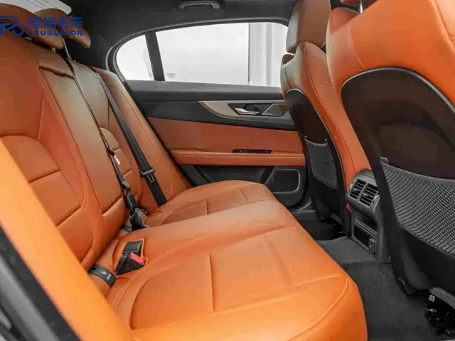 Jaguar XEL — Фото автомобиля 16