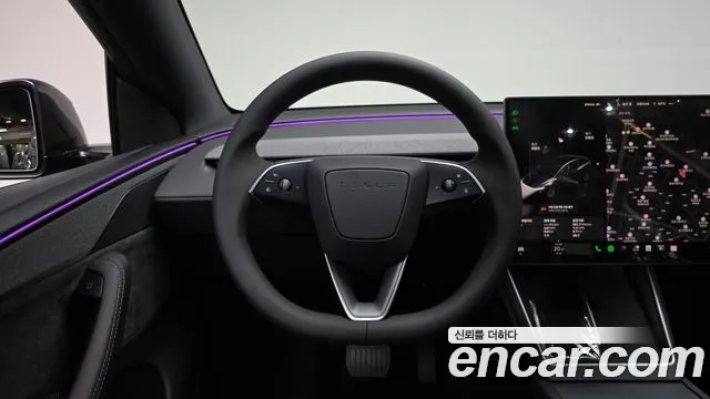 Tesla Model Y — Фото автомобиля 19