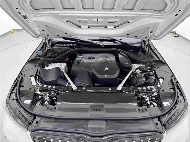 BMW 5 Series — Фото автомобиля 25