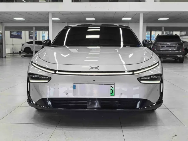 Xpeng P7+ — Фото автомобиля 2
