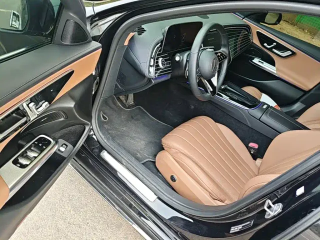 Mercedes-Benz Mercedes-Benz E-Class 2025 Facelift E 260 L — Фото автомобиля 15