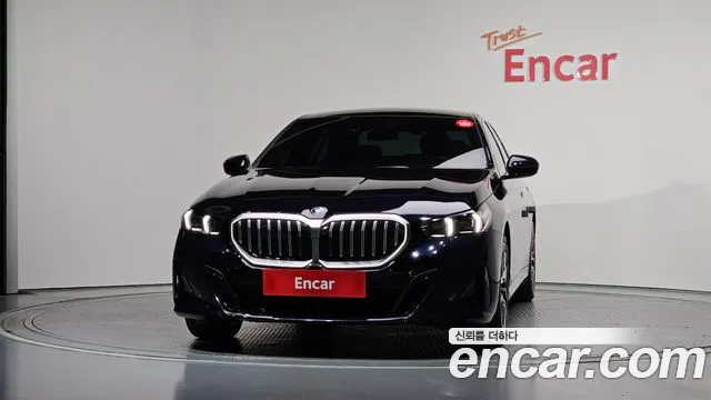 BMW 5-Series — Фото автомобиля 3