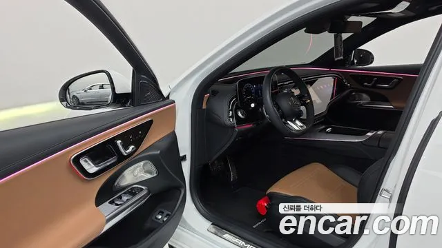 Mercedes-Benz E-Class — Фото автомобиля 15