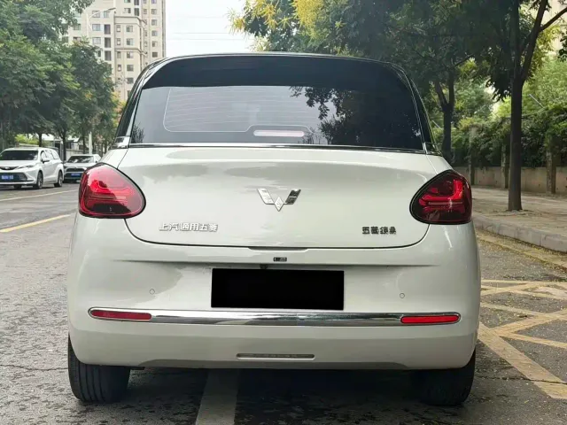 Wuling Bingo — Фото автомобиля 5