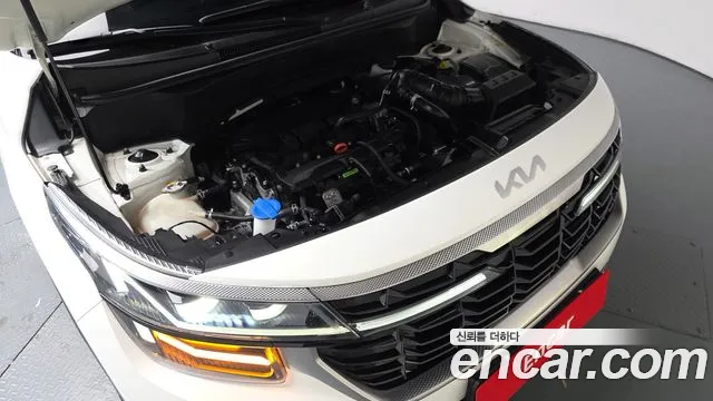 Kia Seltos Бензин 1.6 турбо 2WD — Фото автомобиля 4