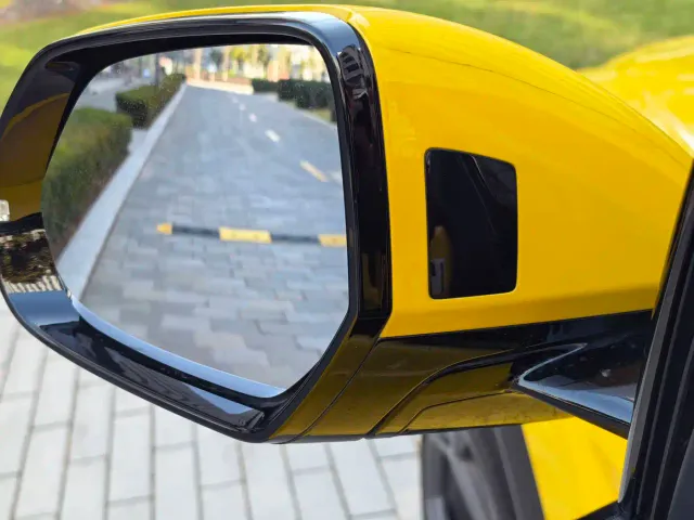 Lamborghini Urus — Фото автомобиля 8