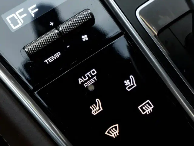 Porsche Panamera — Фото автомобиля 21