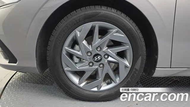 Hyundai Avante CN7 — Фото автомобиля 5