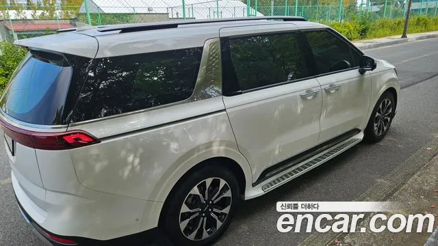Kia Carnival 4th Gen — Фото автомобиля 4