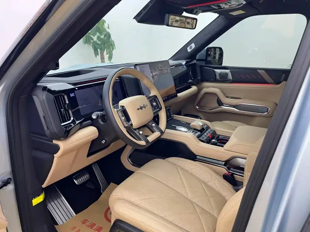 BYD FangChengBao Leopard 8 — Фото автомобиля 5