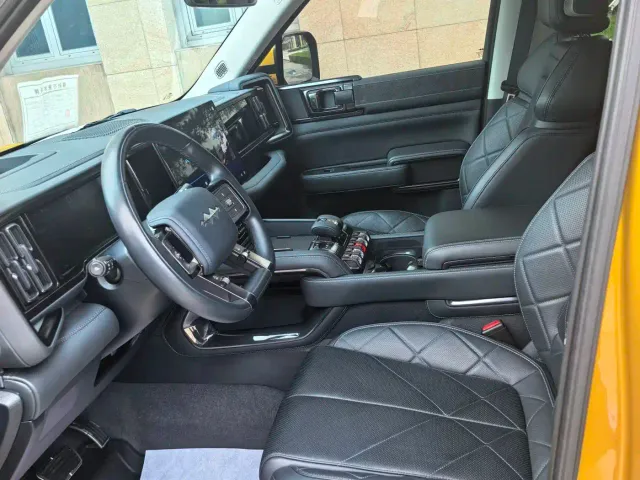 BYD FangChengBao Leopard 5 — Фото автомобиля 7