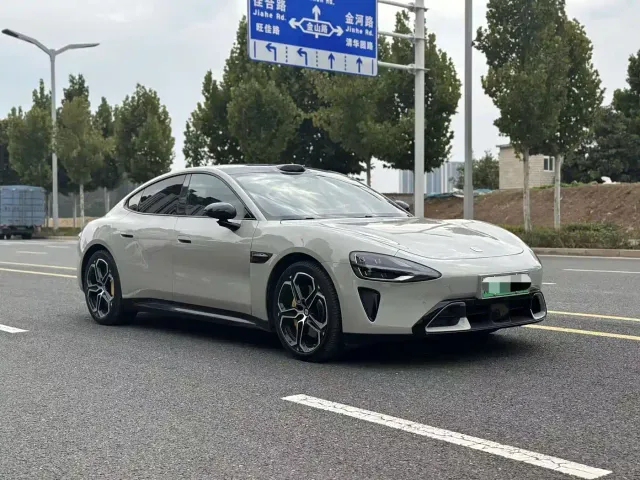 Xiaomi SU7 — Фото автомобиля 3