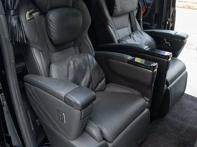 Toyota Alphard — Фото автомобиля 18
