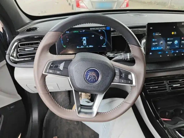 BYD Qin PLUS — Фото автомобиля 10