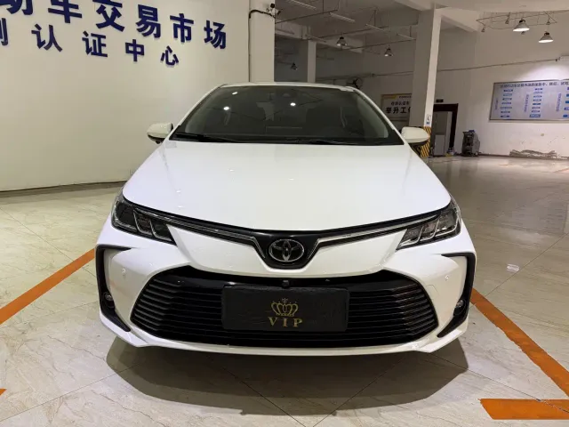 Toyota Corolla — Фото автомобиля 2