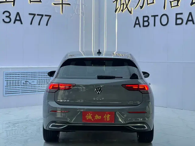 Volkswagen Golf — Фото автомобиля 5