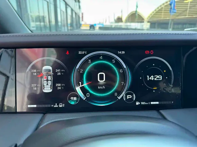 GAC Trumpchi M8 — Фото автомобиля 10