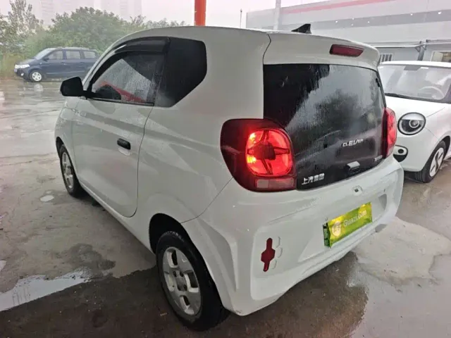 Roewe Clever — Фото автомобиля 4