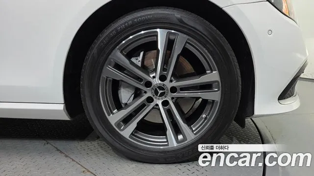 Mercedes-Benz E-Class W213 — Фото автомобиля 21