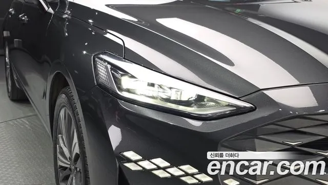 Kia K8 Hybrid — Фото автомобиля 7