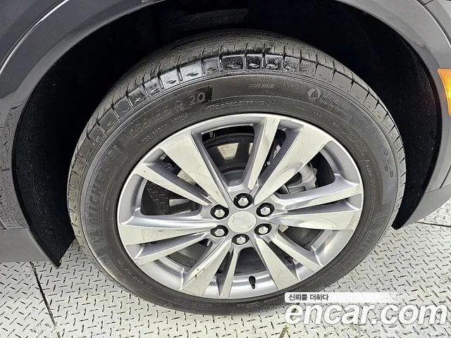 Cadillac XT5 — Фото автомобиля 5