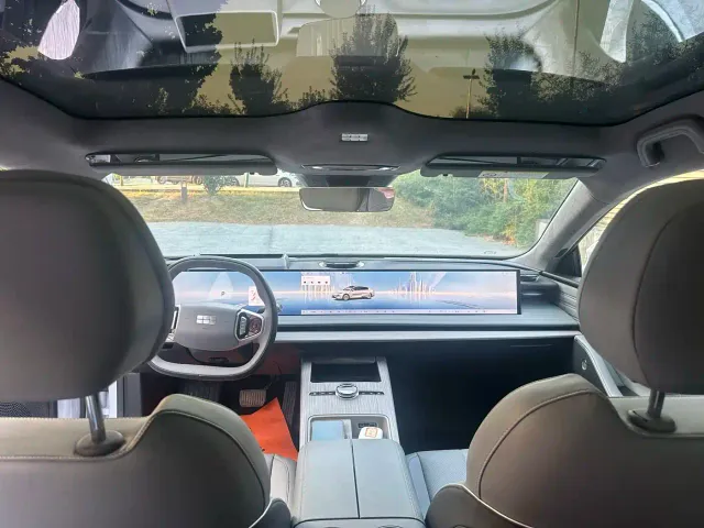 Geely Galaxy E8 — Фото автомобиля 7
