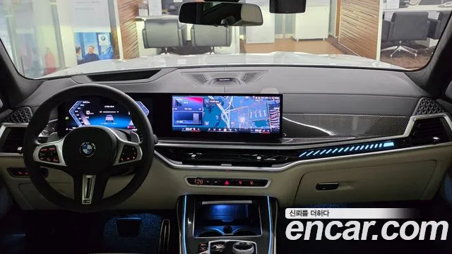 BMW X7 M60i xDrive M Sport 6 мест — Фото автомобиля 7