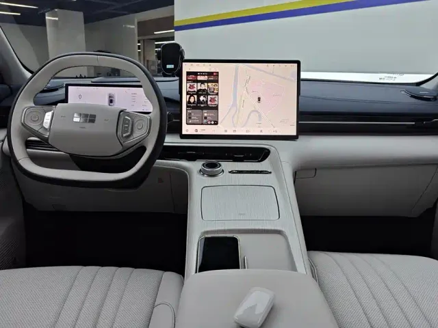 Geely Galaxy E5 — Фото автомобиля 12