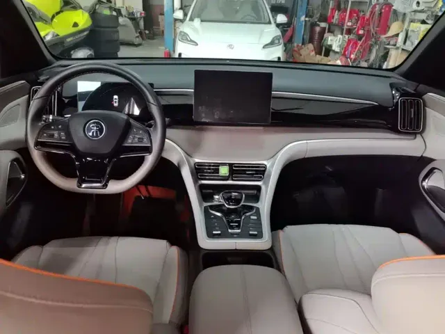 BYD Song Pro — Фото автомобиля 9