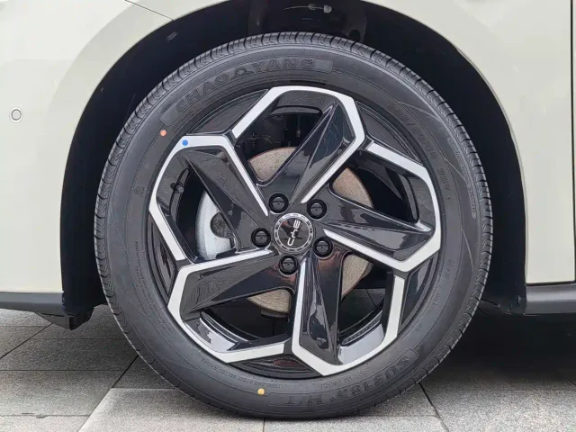 BYD Seal 06 DM-i Touring — Фото автомобиля 8