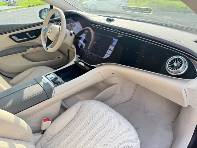 Mercedes-Benz EQS — Фото автомобиля 14