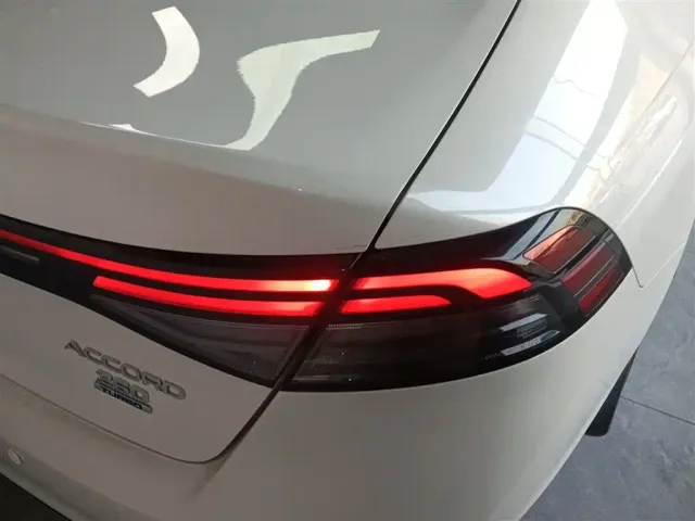 Honda Accord — Фото автомобиля 23