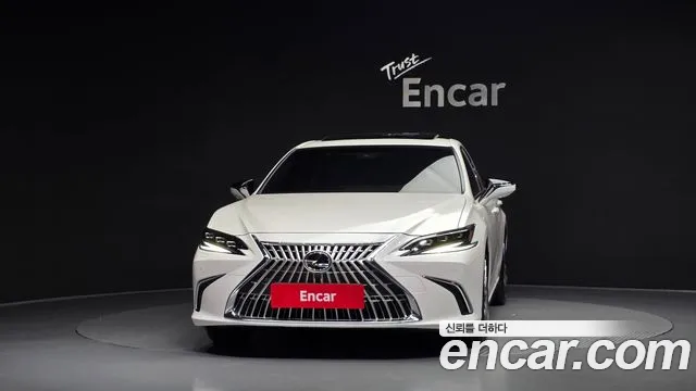 Lexus ES 7th Gen — Фото автомобиля 3